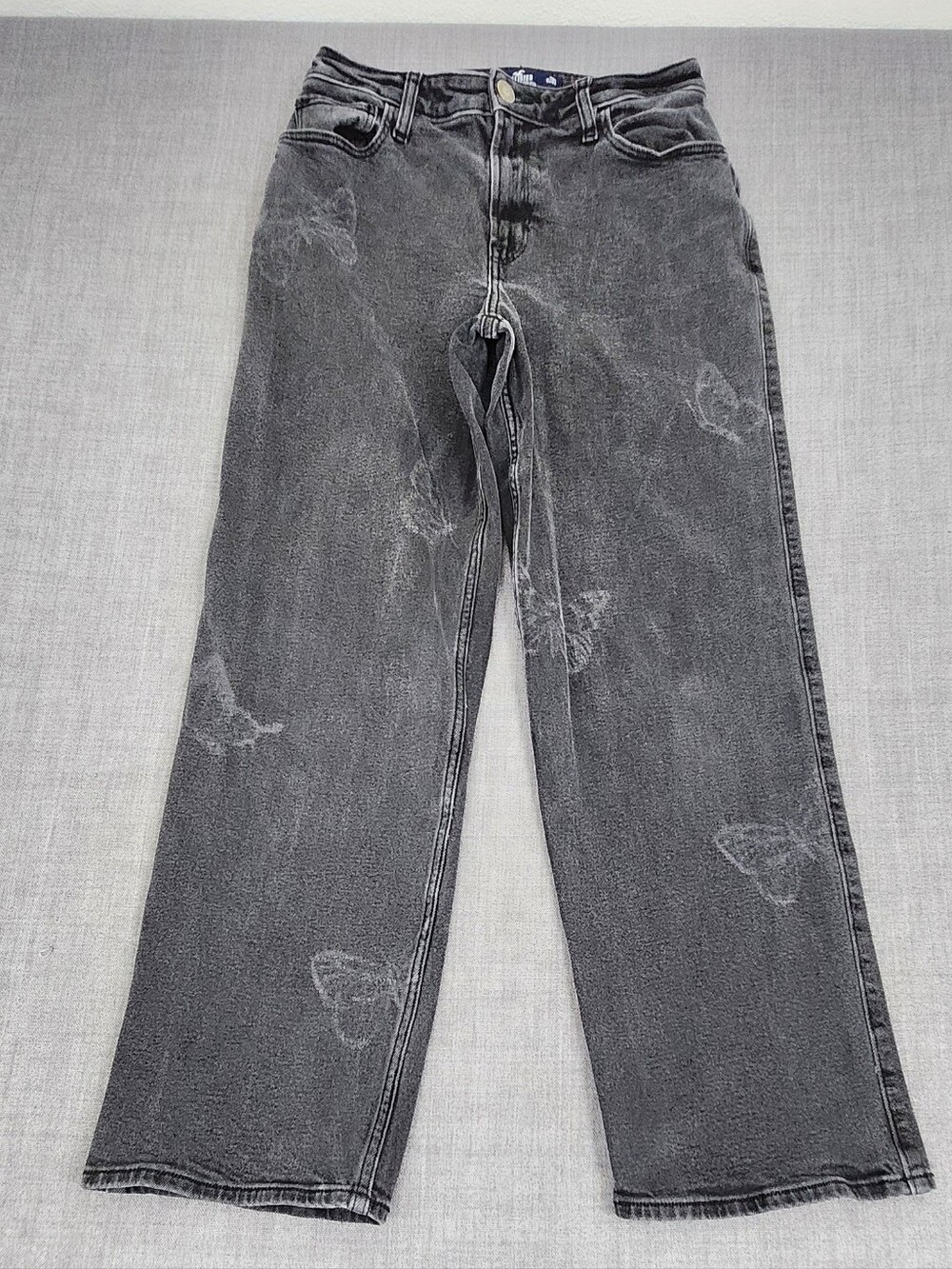 Hollister Ultra High-Rise Dad Jean Butterfly Design. 28S